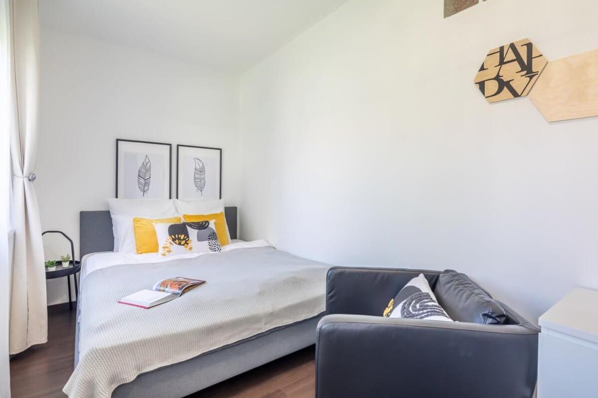 Sunny Balcony - Cute And Cozy Apartamento Budapeste Exterior foto