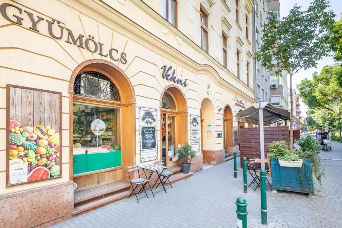 Sunny Balcony - Cute And Cozy Apartamento Budapeste Exterior foto